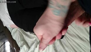 movie 0024 featuring foot movements in a neutral setting