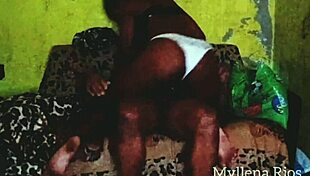 Wife sneaks out for fun and pays the ride with a blowjob to leo ogro 😏