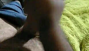 Paja Couple Enjoys Netflix with Intense Handjob and Cumshot Action