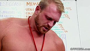 Gay Guy Seduces Straight Comrade With Blowjob