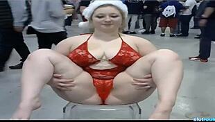 Chubby Blonde Webcam Babe With Big Booty