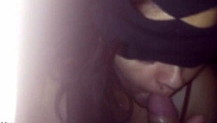 he pulls out his cum in this final oral cumshot scene