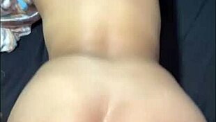 DAME DURO PORFAVOR HAZME VENIR PERRA COLOMBIANA ES FOLLADA DURO HASTA CORRERSE A CHORROS