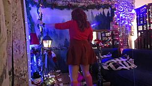 Steffi velma redhead milf hotwife dances sans pussy. in homemade cosplay alt version.