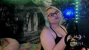 BBW Unboxes Huge Dildo And Says, Time For Toys And Big Tits Fun!