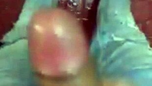 i'm a hot vietnamese gay guy with western looks