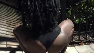 Naejae twerks in public.