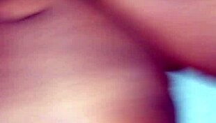 eating my side chick while she sucks me off