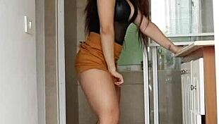 I's masturbatin' my big tits on webcam