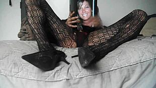 Watch this pantyhose masturbation video?