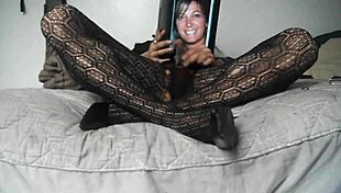 Watch this pantyhose masturbation video?