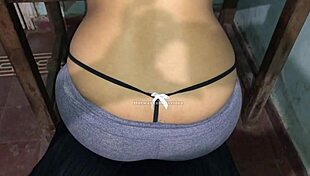 PUTITA MOROCHA PLAYS WITH TOYS BEFORE GETTING CULIAR IN DOGGY!