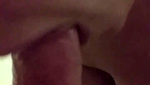 Milf Gives Saliva-Filled Blowjob in Balneario Spa