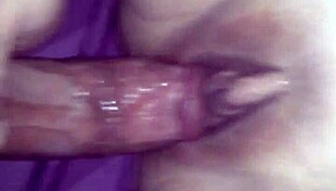 Making her pussy wet as hell! 🔥