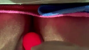 valeriavida explores solo masturbation as an amateur