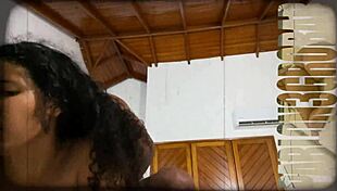 Slim thick Colombian queen with big ass