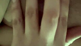 valeriavida explores solo masturbation as an amateur