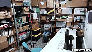 Sarah Banks Gets Her Ebony Twat Eaten By Officer