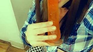 i'm a pretty tgirl in a miniskirt craving to suck that big cock hard