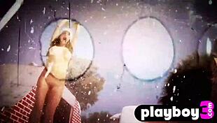 Crazy Babes Play Snow Games Before Hot Lesbian Action