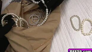 Joseline Finger Fucked by Neighbor So Hard in and Out Her Pussy