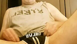 Thomas odea explores gay porn with big cocks and masturbation