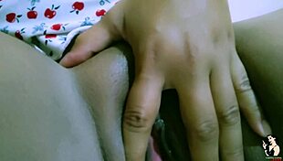 Sensual Colombian Milf Suellen Santos in Homemade Scene