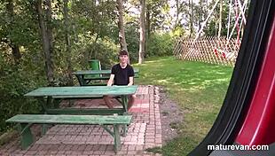 Πεταμένος πριν το Black Friday, τον πήραν για δράση στο αυτοκίνητο