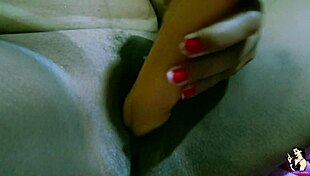 Sensual Colombian Milf Suellen Santos in Homemade Scene