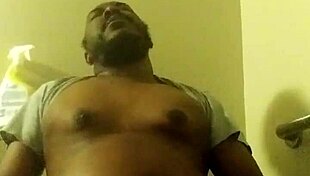 sitting around bored and horny for cock