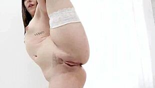 अरे वेलेंटाइना, डबल पेनेट्रेशन और चूत चुदाई के लिए तैयार?