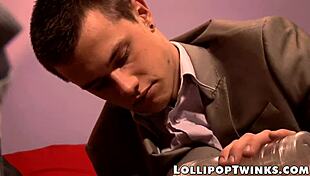 Hey Billy Rubens, show us that solo ass play with toys! How does a brunette twink handle it all alone?