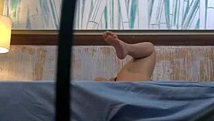 Multiple guys get multiple orgasms out of amateur babe