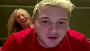 Blonde Teen Shows Tits On Periscope!