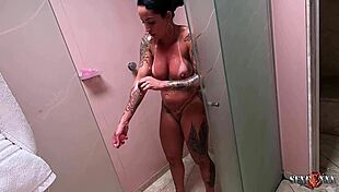 elisa tira toda a roupa durante a live e somos obrigados a encerrar - kadu nunes - hector vanille