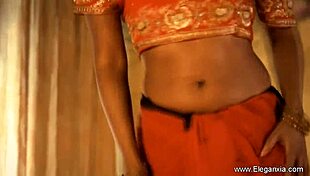 Dancing Sensual Exotic Display By Brunette Milf In Indian Solo