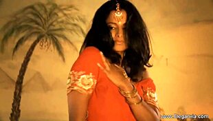 Dancing Sensual Exotic Display By Brunette Milf In Indian Solo