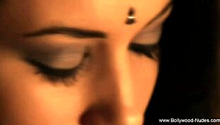 Watch This Milf Dance Erotically! So Hot