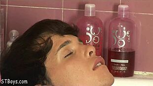 Nude Twink Enjoys Stroking In Relaxing Bubble Bath