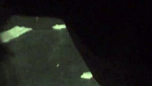 Fazendo Sacanagens No Banheiro Do Puteiro