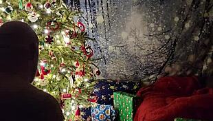 Big tit british milf enjoys a 69 and getting pounded in a live show