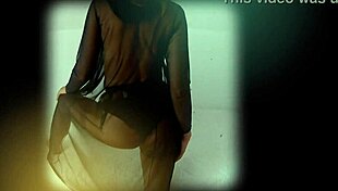 Look at the housewife's sensual body.