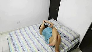 Ε, θέλεις να δεις να δελεάζω τον πατριό μου για λεφτά να πάω στο mall;