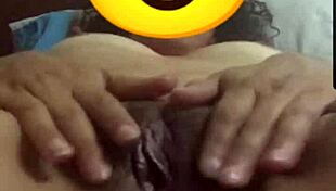 My cousin and I masturbate on video call, my cock shoots all the milk