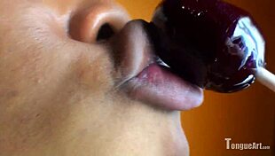 Breanna xtreme tongue fetish with lolli