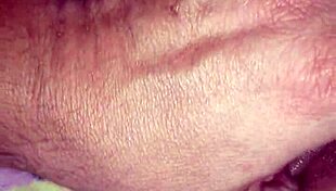 Milf gets fucked in the car