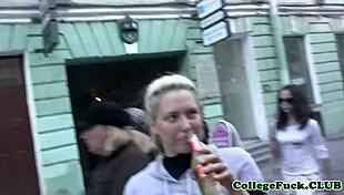 ว้าว! นักศึกษามหาวิทยาลัยอายุ 18+ ฉี่ในห้องน้ำหอพักด้วยกัน! 😲