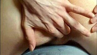 Twink boy fucks himself with shampoo bottle