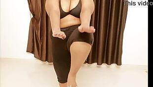 sexy indian jharkhand girl showing off her big tits and boobs