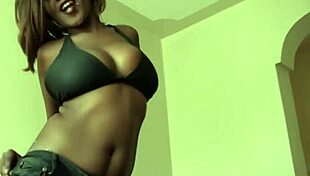 i'm a busty african slut gettin stuffed by big cock